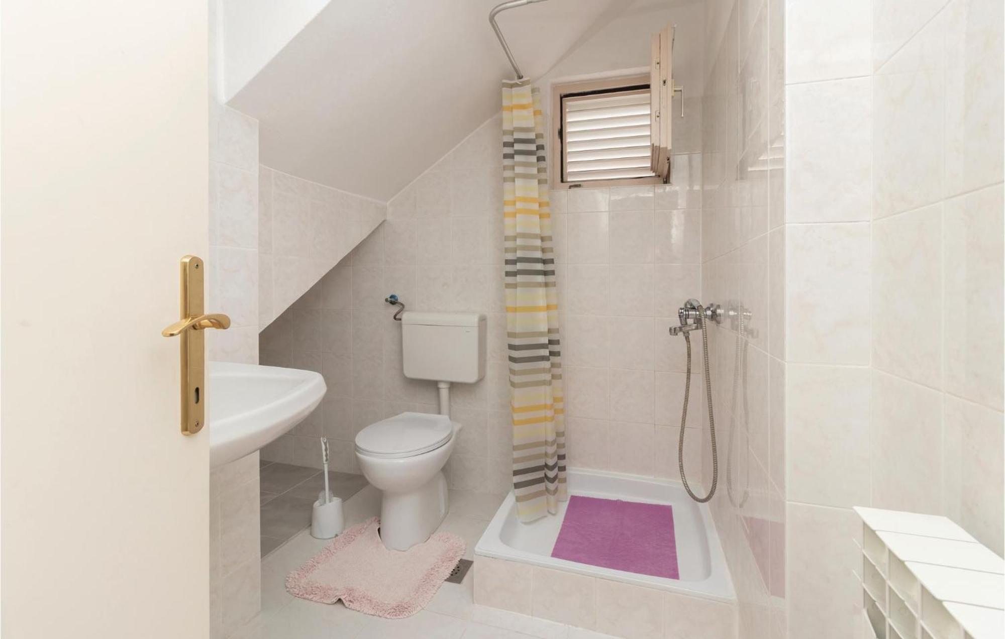 Nice Apartment In Zadar With Kitchen Eksteriør billede