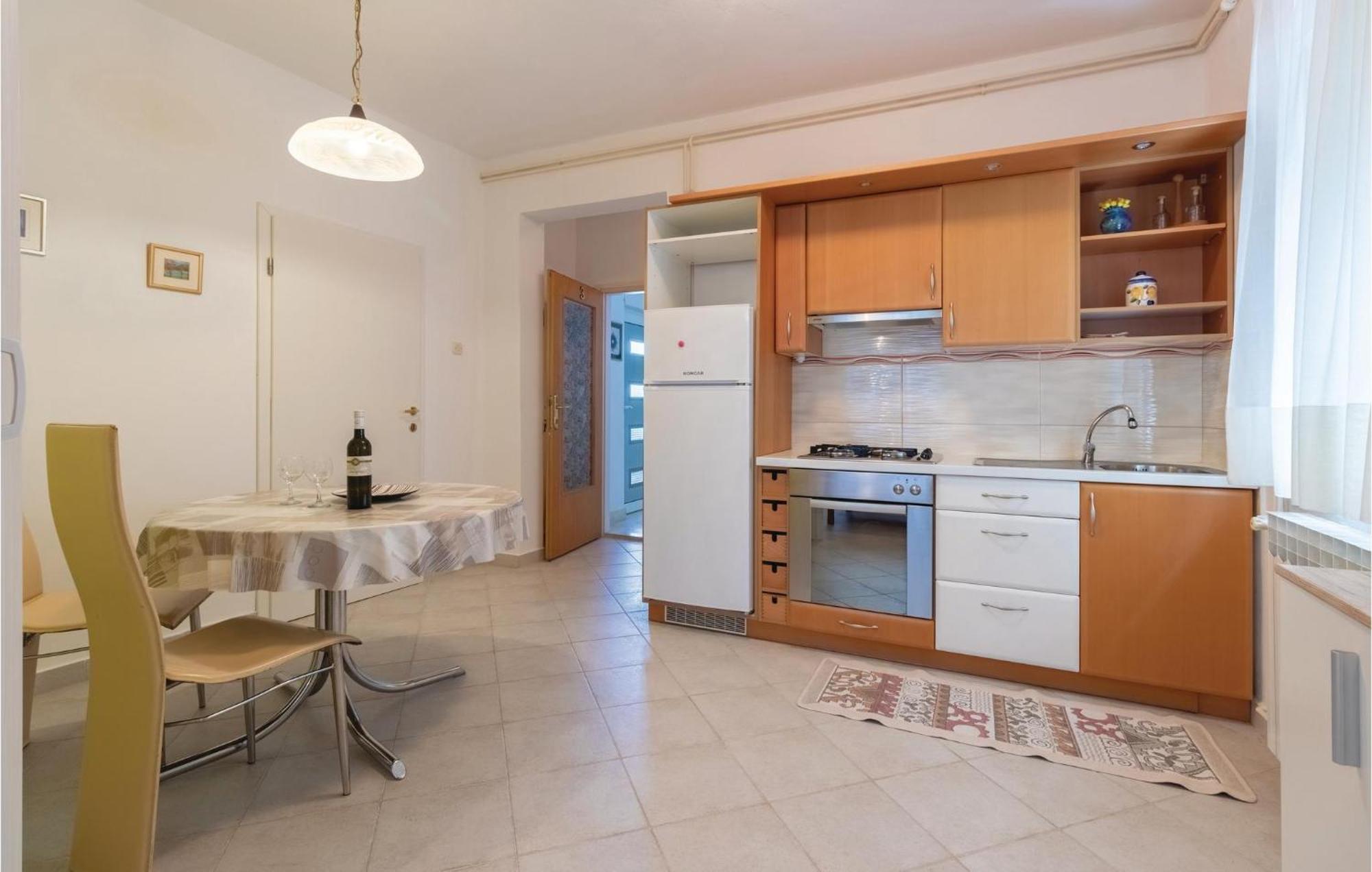 Nice Apartment In Zadar With Kitchen Eksteriør billede
